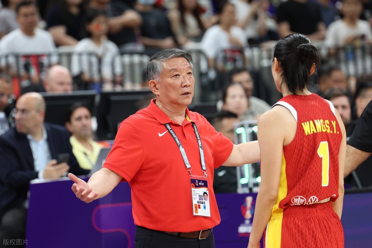 kaiyun-郑薇淘汰的人，被宫鲁鸣重用当队长，半场0分，球迷：又菜又装！