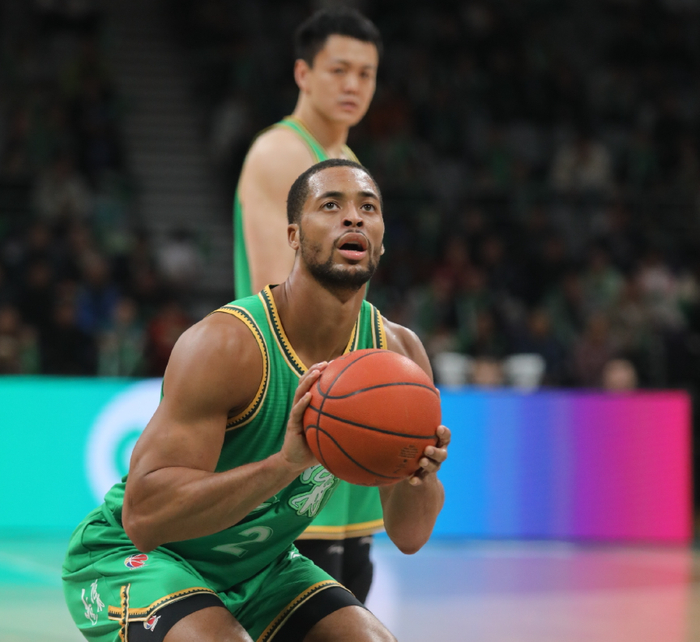 开云体育APP下载-辽宁四外配置好像不错？莱迪统治内线，两小外回暖，莫兰德基本盘|比赛|数据|哈维|季后赛|CBA_新浪体育_新浪新闻